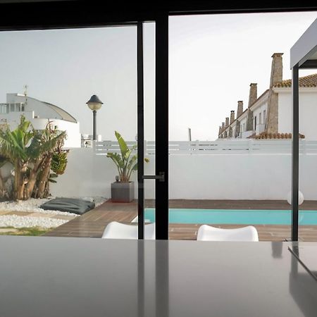 Villa Anyway Conil Un Lujo Frente Al Mar Conil De La Frontera Exterior photo