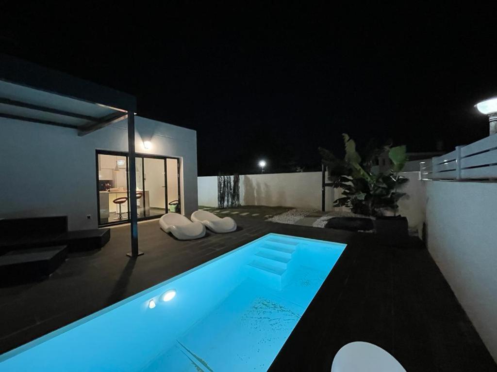 Villa Anyway Conil Un Lujo Frente Al Mar Conil De La Frontera Exterior photo